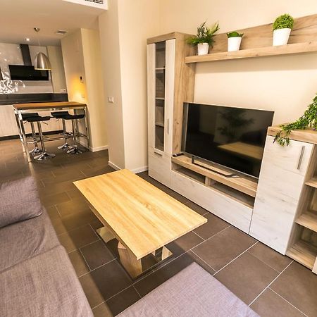 Apartamento Centrico Y Moderno Con Piscina Y Parking Jaén Exterior foto